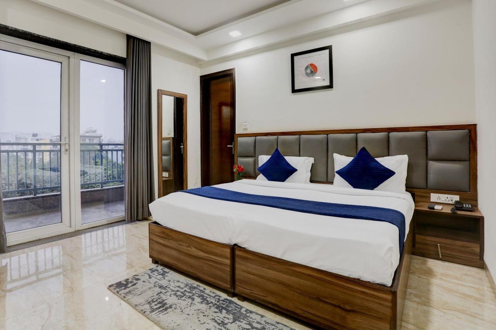 Hotel Greysky Medicity Gurgaon Buitenkant foto