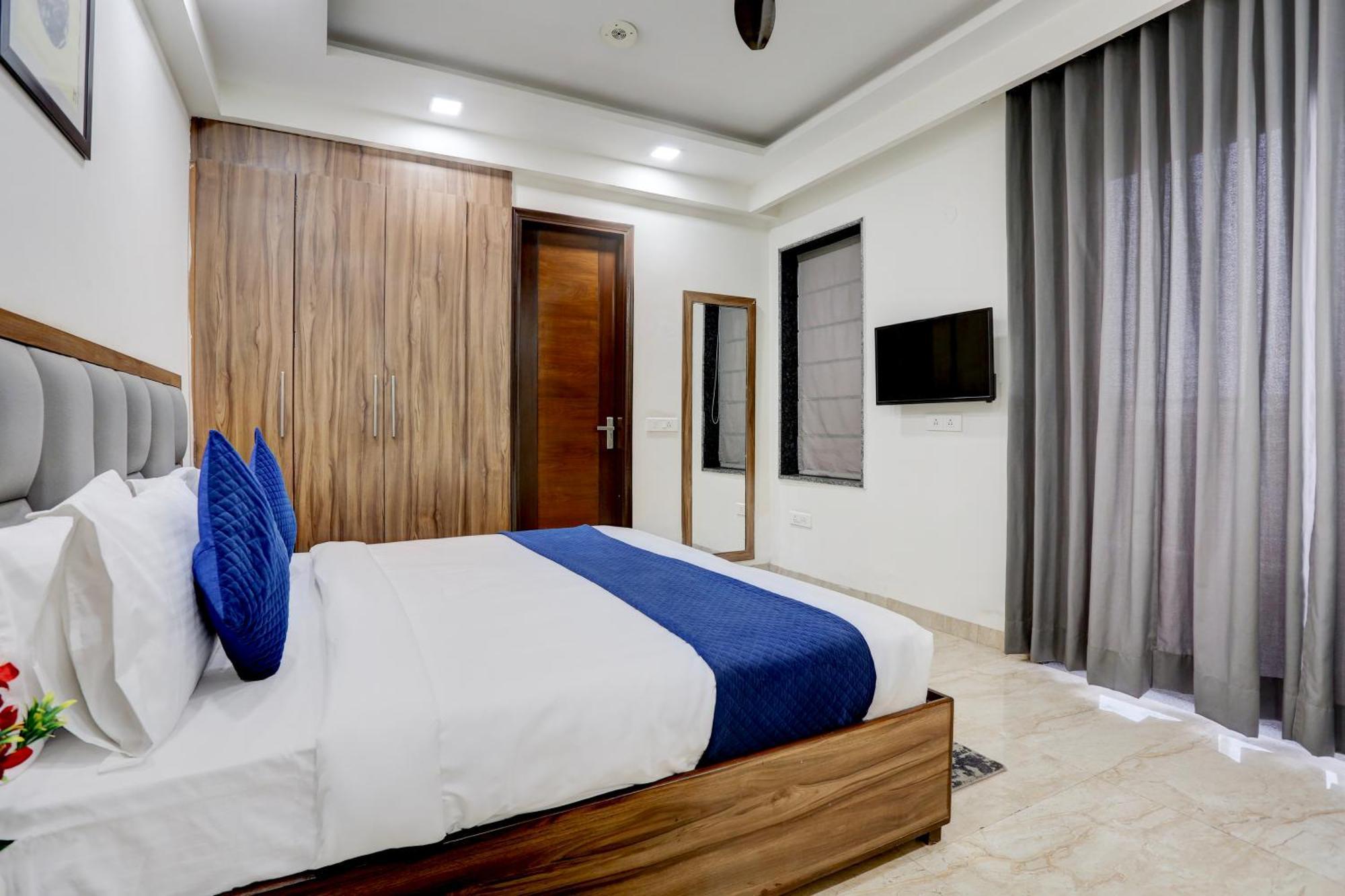 Hotel Greysky Medicity Gurgaon Buitenkant foto