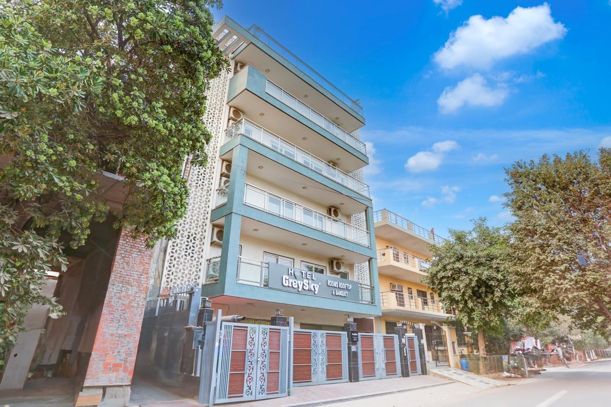 Hotel Greysky Medicity Gurgaon Buitenkant foto